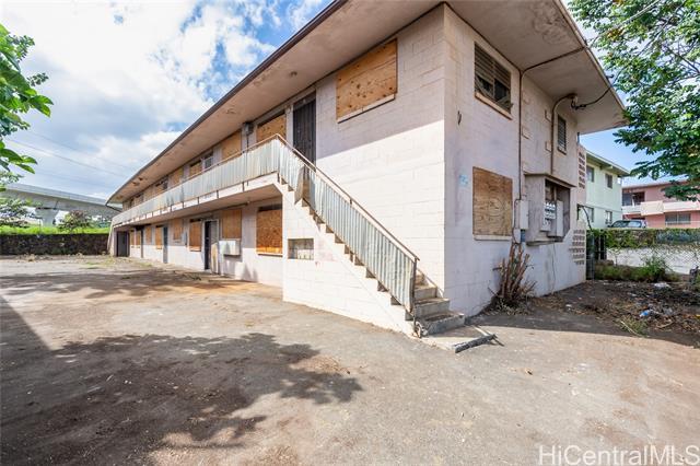 NEW LISTING! INVESTOR/CONTRACTOR SPECIAL!  Don’t miss this fantastic opportunity to invest in an all-concrete building with TEN 2 bdrm/1 bath units on an 8,648 sq. ft. lot in Waipahu. Features include 10 parking stalls, separate electric meters, and covered lanais for each unit. Building needs work.  Please do not enter property without an appointment.  Conveniently located near restaurants and shopping and just minutes from Waikele Premium Outlets…a must see!