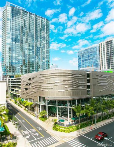 Unfurnished, 1bd/1ba/1pkg unit in the upscale, community of Kakaako includes engineered hardwood flooring, stainless steel Bosch appliances, Central A/C, and more! Fitness center, sauna/steam rooms, pool, rooftop terrace, meeting room, BBQ area, concierge, security, and so much more! Direct access to Whole Foods just downstairs! Walking distance to theaters, dining, shopping, and world-famous Ala Moana Shopping Center and beach park. No smoking - No Pets - Renters Insurance required.