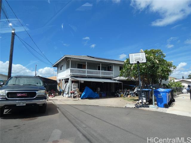 Photo of 98-179 Kauhihau Pl in Pearl City, HI