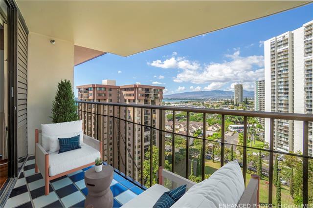 Photo of 98-487 Koauka Loop #B1603 in Aiea, HI