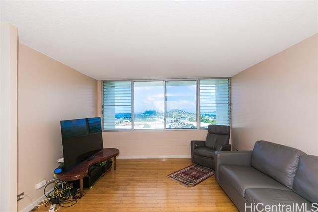 Photo of 46-255 Kahuhipa St #A1204 in Kaneohe, HI