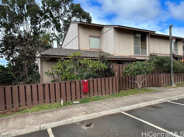 Photo of 92-1010 Makakilo Dr #58 in Kapolei, HI
