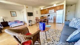 Photo of 201 Ohua Ave #1906 T1 in Honolulu, HI