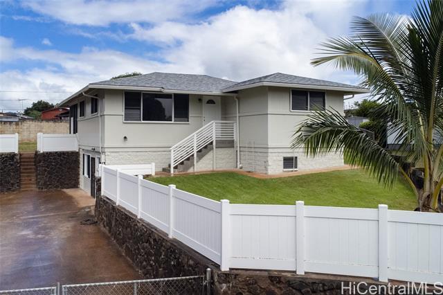 Photo of 246 Panepoo Pl #Rear Unit in Wahiawa, HI