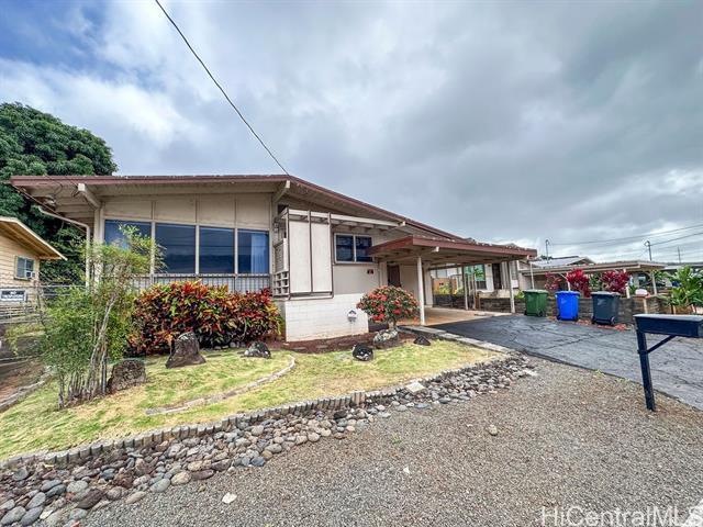 Photo of 98-401 Pono St in Aiea, HI