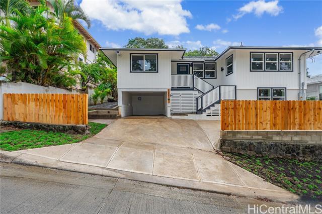 Photo of 1607 Alencastre St in Honolulu, HI