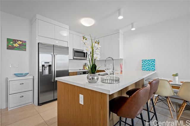 Photo of 629 Keeaumoku St #2006 in Honolulu, HI