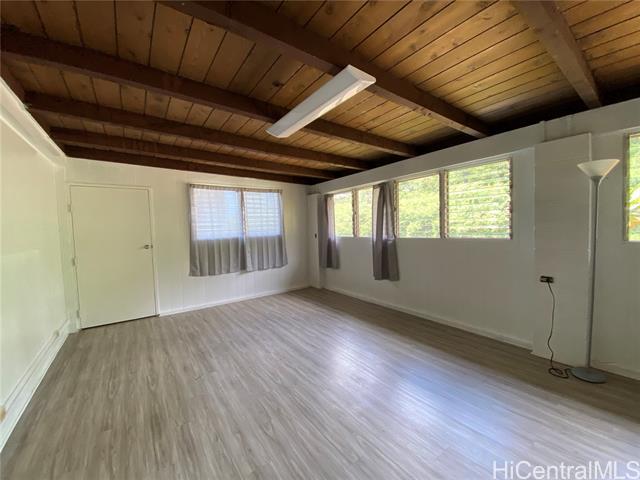 Photo of 1680 Hoohulu St in Pearl City, HI