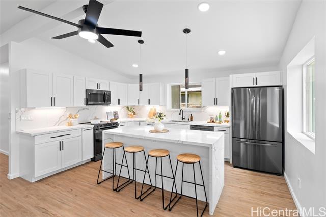 Photo of 99-645 Ulune St in Aiea, HI