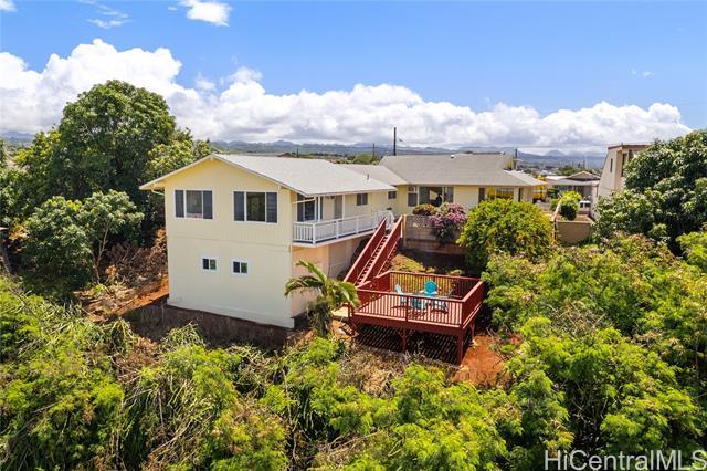 Photo of 1271 Kaweloka St in Pearl City, HI