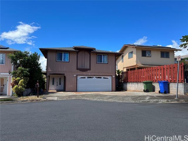 Photo of 98-664 Puailima St in Aiea, HI