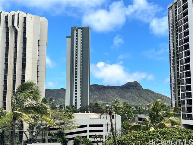 Photo of 250 Ohua Ave #6E in Honolulu, HI