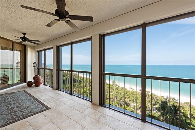 Gorgeous Gulf and sunset sky views! This spacious three-bedroom plus den, three-bath features a larg