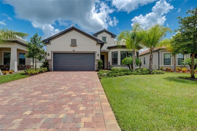 Stunning, meticulously maintained home offers 3 beds+den, 3 baths & 2 car garage in award-winning pr