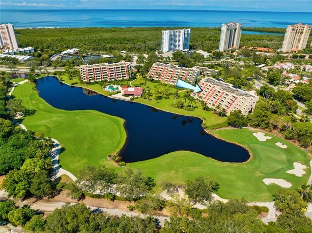 C11843 Priced To Sell! Conveniently located in Pelican Bay. Live close to the beach trams and the te