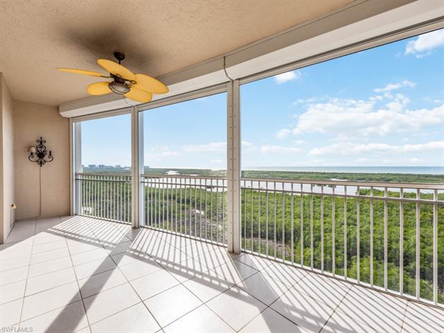 Treat yourself to tropical breezes and views of the Gulf and Little Hickory Bay from the lanai in th