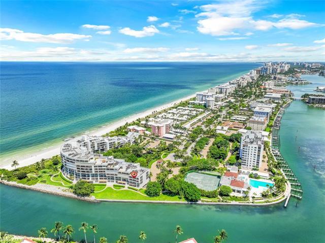 The Perfect Beach Condo, this striking setting is on Doctors Pass or the Bay to the Gulf in The Moor