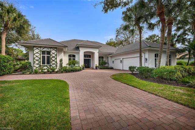 This beautifully renovated and re-imagined home in Colliers Reserve Country Club emanates a casual e