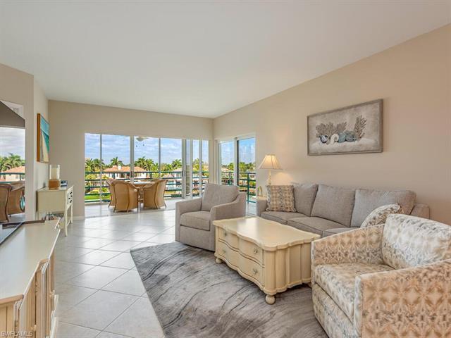 Welcome to your dream waterfront oasis, a luxurious 2-bedroom + Den penthouse condo offering breatht