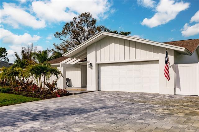 RARE OPPORTUNITY IN NAPLES PARK!!! This completely remodeled home sits on a double lot. Home feature