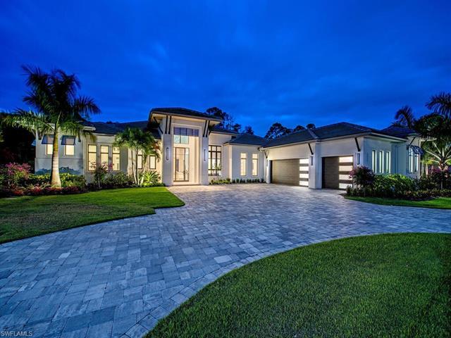 Immaculate estate home in Quail West with IMMEDIATE GOLF MEMBERSHIP AVAILABLE! Finished with the fin
