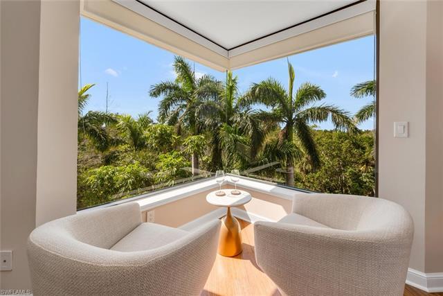 Experience the calming sway of palm trees from nearly every window! This pristine, spacious 3 bed/3 