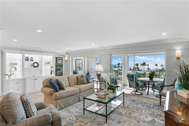 Enjoy year-round sunsets and picture postcard views of the Gulf of Mexico from this top floor reside