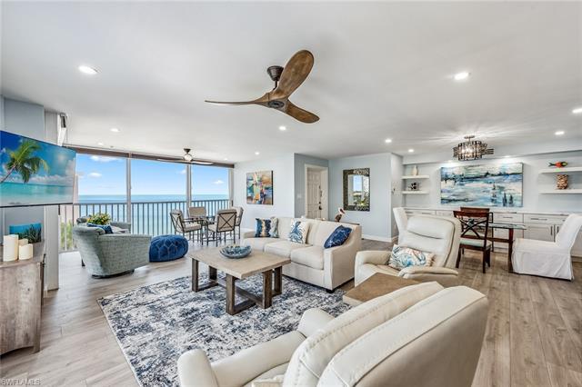 Beautiful southwestern Gulf views are awaiting you in this top floor 2-bedroom home in The Moorings.