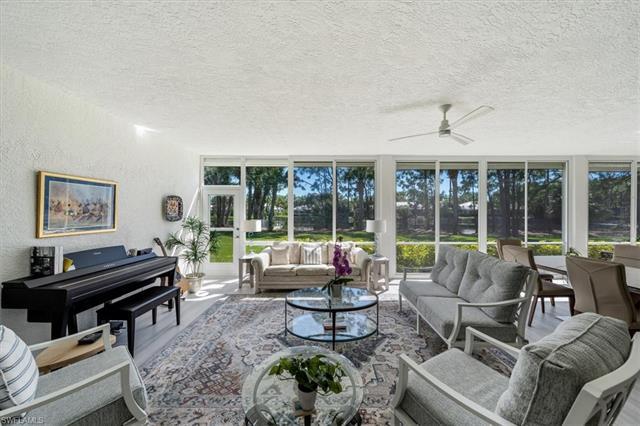 750 Waterford Dr 102, Naples, FL, 34113