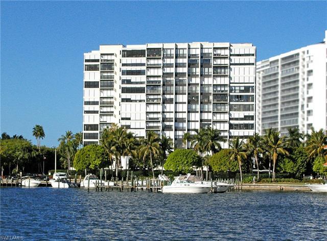 Enjoy sparkling views of the Gulf of Mexico and Venetian Bay from this Beachfront 10th-floor 2-bedro