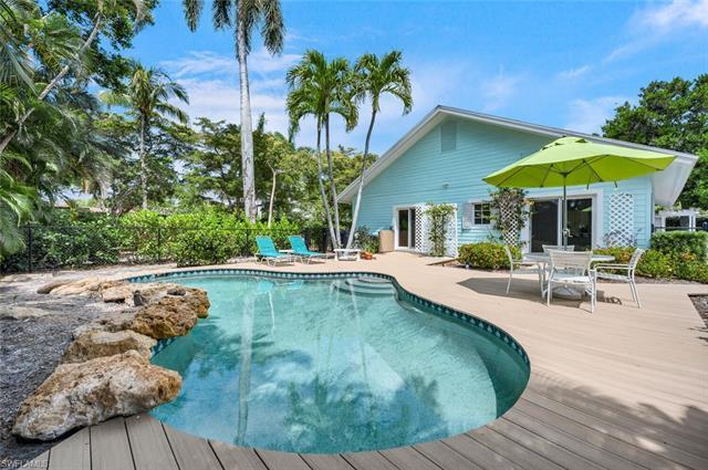 Nestled between 5th Avenue South and Port Royal sits this unique beach home. Take a stroll down the 