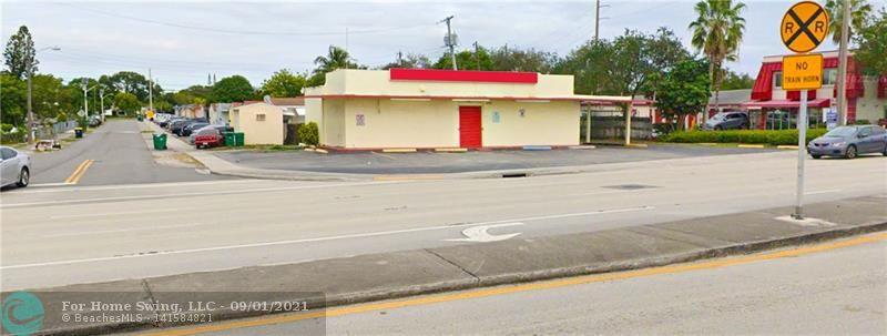 Photo of 530 Stirling Rd in Dania Beach, FL