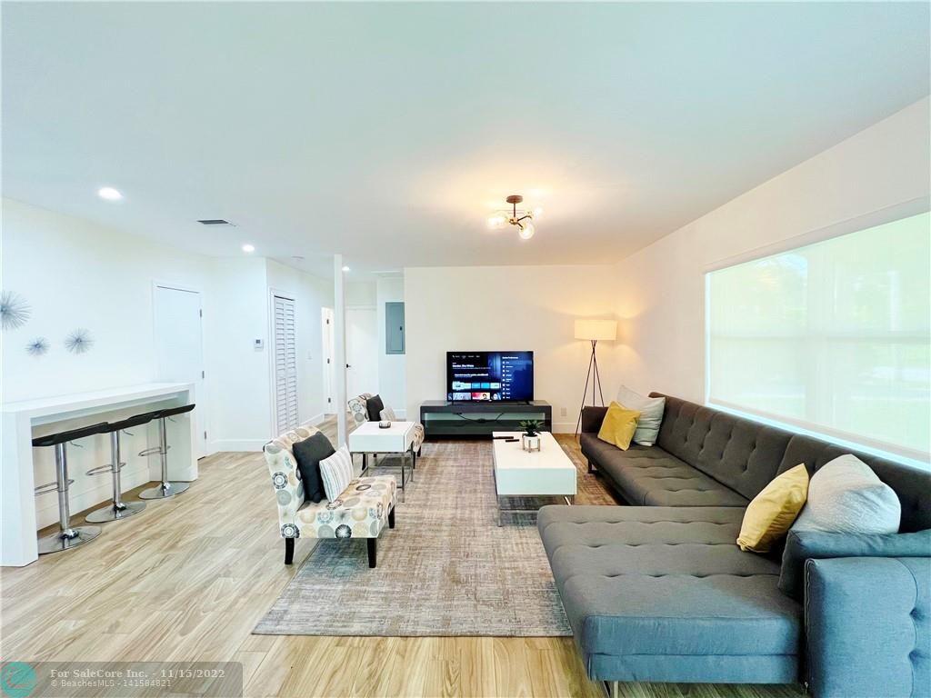 Photo of 1244 NE 1st Ave in Fort Lauderdale, FL