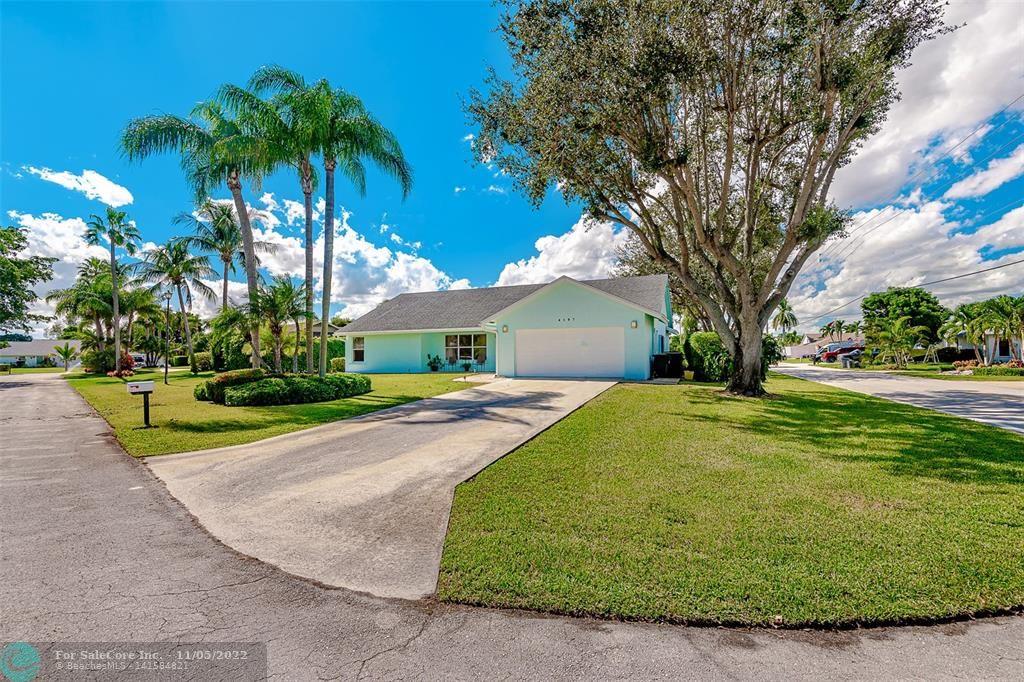 Photo of 4197 Pine Cone Ln in Boynton Beach, FL