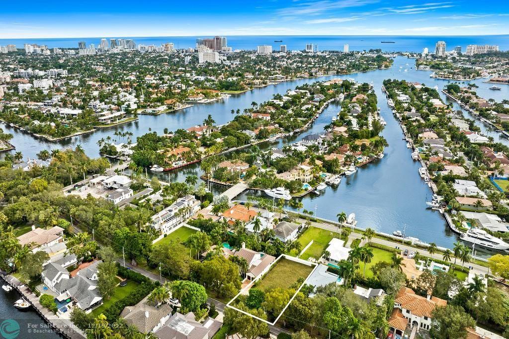 Photo of 1436 Ponce De Leon Dr in Fort Lauderdale, FL