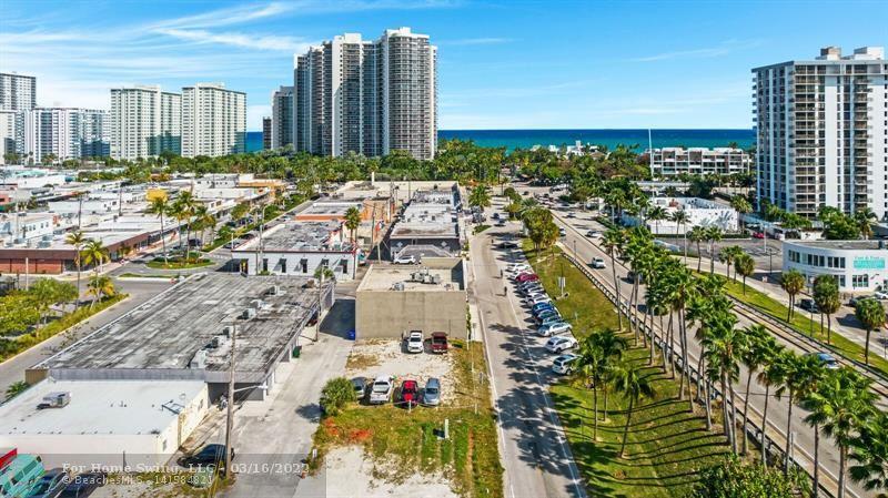 Photo of 3233 E Oakland Park Blvd in Fort Lauderdale, FL