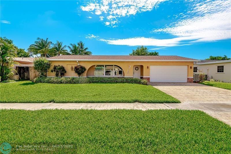 Photo of 1165 NW 90th Ter in Pembroke Pines, FL