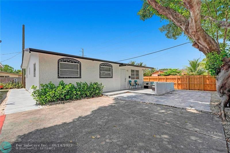 Photo of 2338 Fillmore St in Hollywood, FL