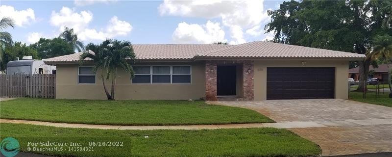 Photo of 6701 SW 15th St in Plantation, FL