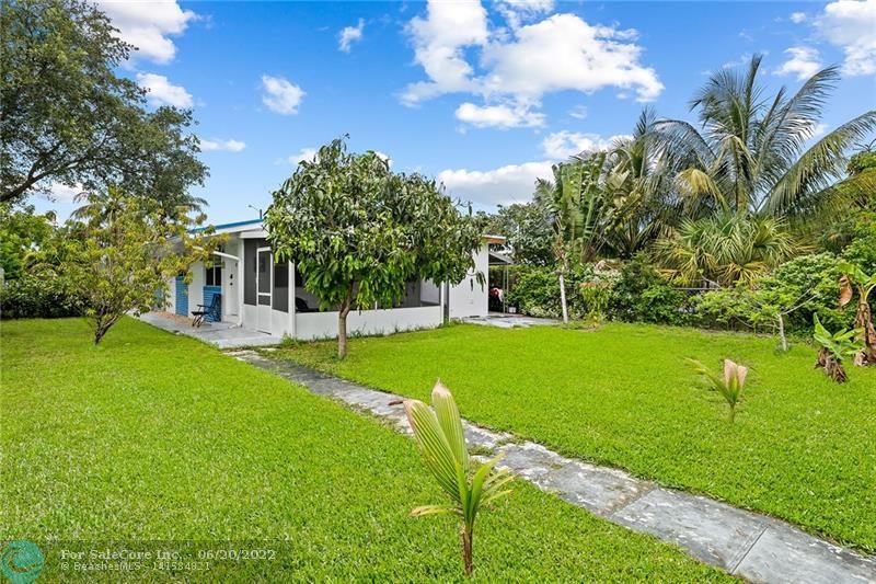 Photo of 2436 Liberty St in Hollywood, FL