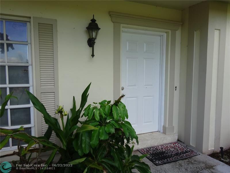 Photo of 801 SW 72 Ave in Plantation, FL