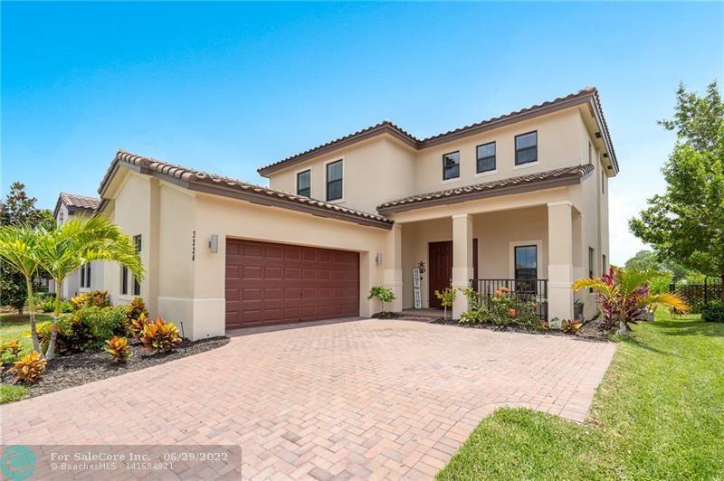 Photo of 3224 Dunning Dr in Royal Palm Beach, FL