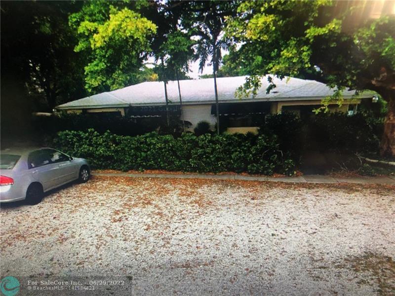 Photo of 2255-2257 NE 173rd St in North Miami Beach, FL