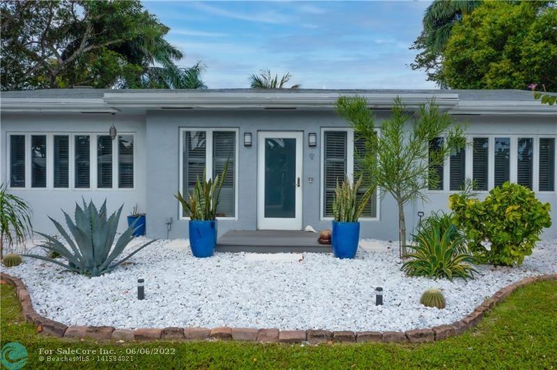 Photo of 2573 SW 30th Ter in Fort Lauderdale, FL