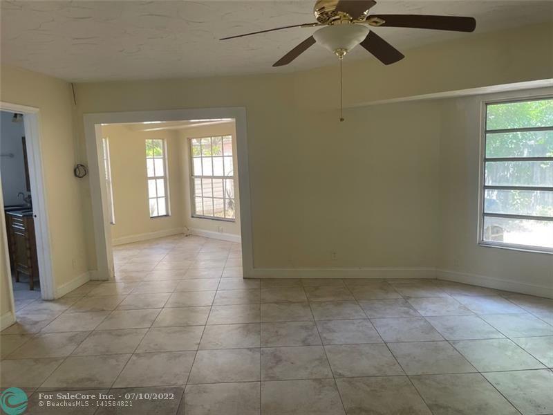 Photo of 4231 NE 23rd Ave in Lighthouse Point, FL