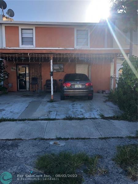 Photo of 19316 NW 45th Ave in Miami Gardens, FL