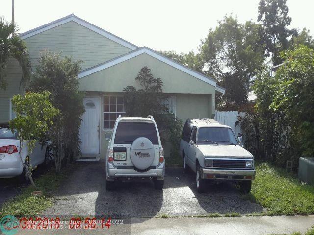 Photo of 1254 SW 71st Ter #1254 in North Lauderdale, FL