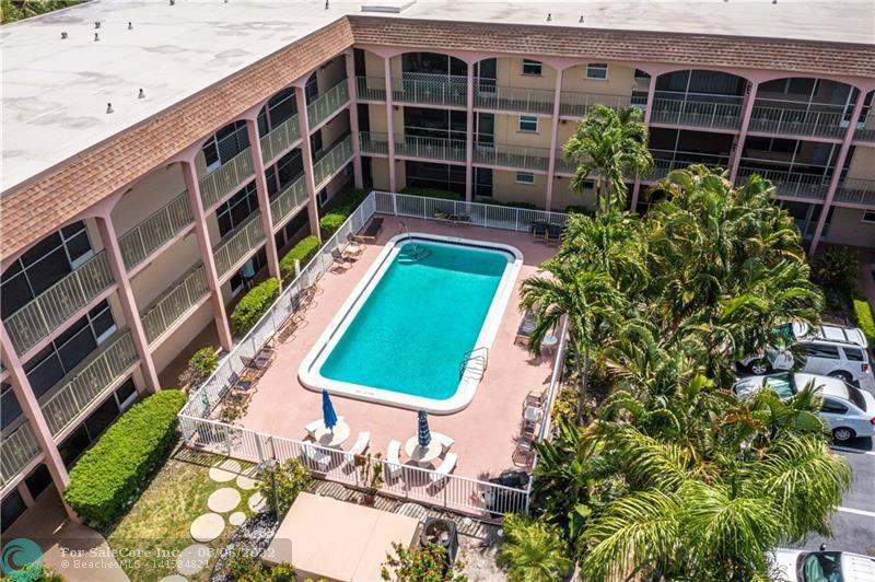 Photo of 100 SE 6th Ave #204 in Pompano Beach, FL