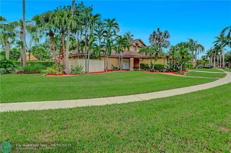 Photo of 20200 NW 8th St in Pembroke Pines, FL