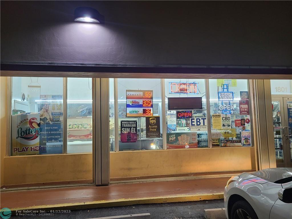 Photo of 1801 NW 66 Ave in Hollywood, FL